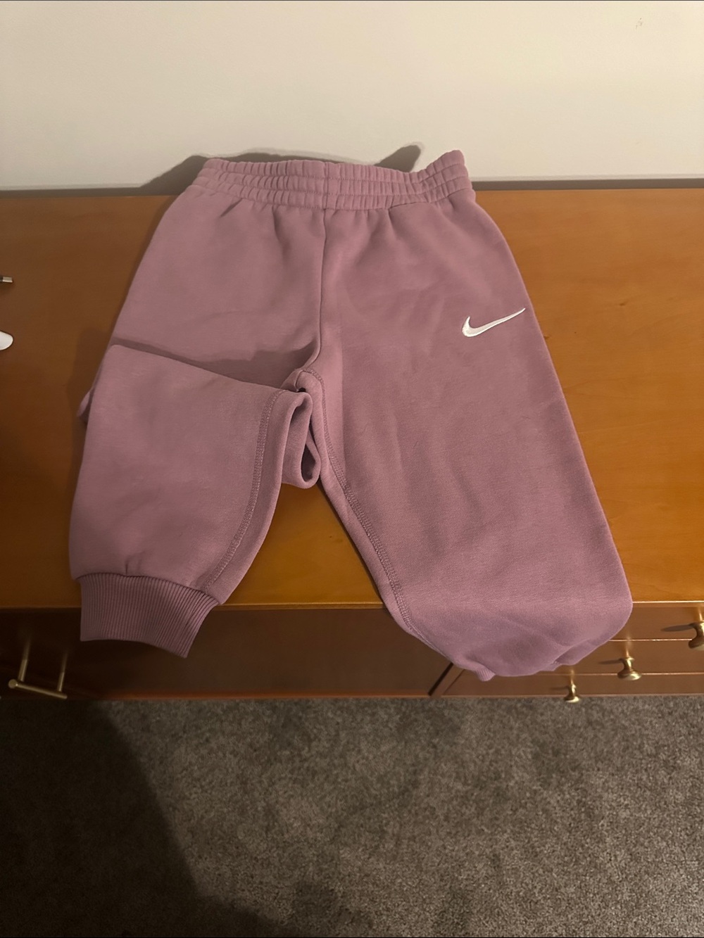 Nike Kids Mauve Sweatpants with White Swoosh